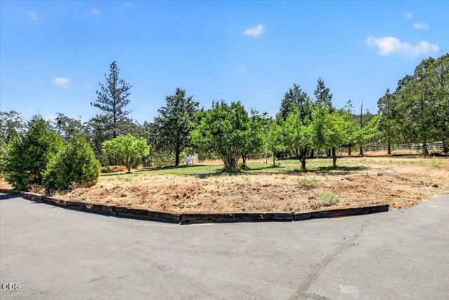 5485 Kane Creek Road, Central Point, OR 97502