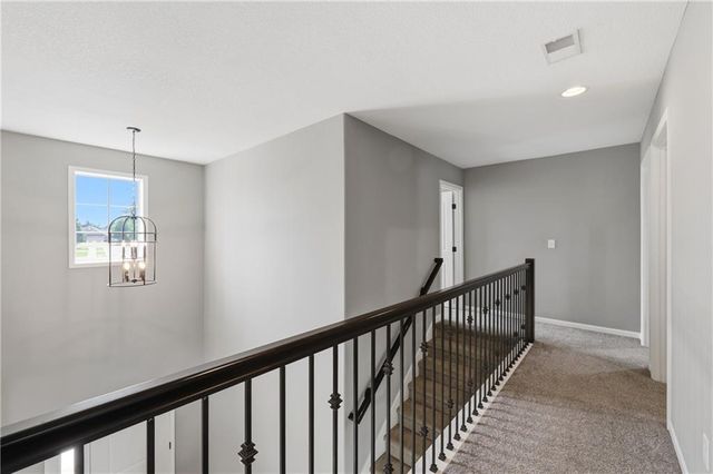 1273 SW Nagona Lane, Lee's Summit, MO 64082