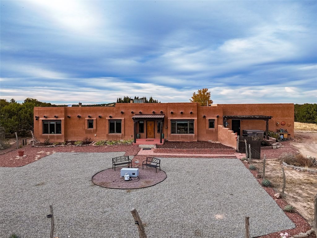51 Lone Butte Drive, Santa Fe, NM 87508