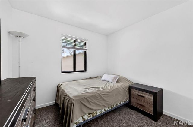 2701 Falcons Way 132, St Charles, MO 63303