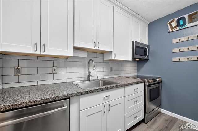 2701 Falcons Way 132, St Charles, MO 63303