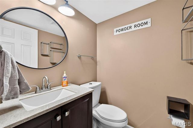 2701 Falcons Way 132, St Charles, MO 63303