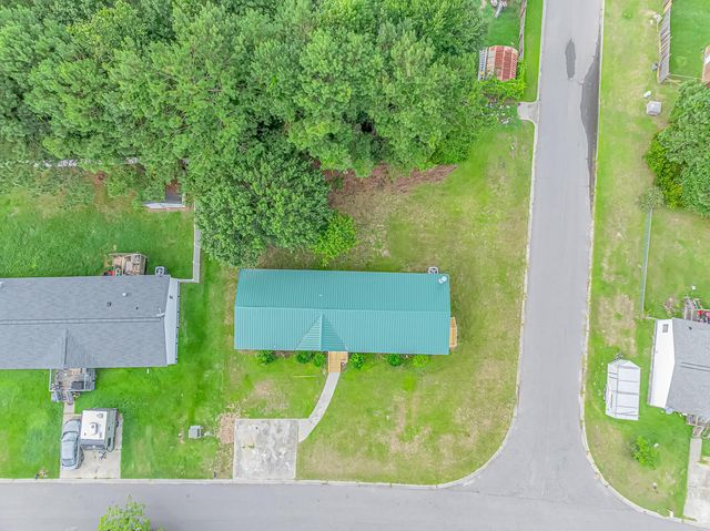 8157 Woodland Dr., Myrtle Beach, SC 29588