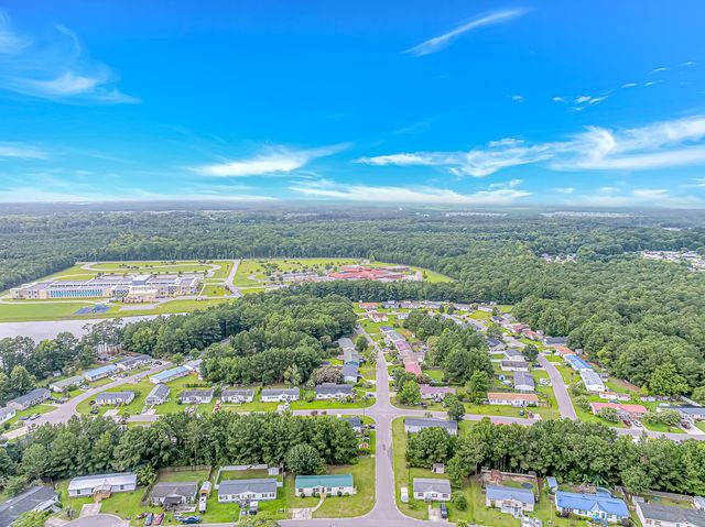 8157 Woodland Dr., Myrtle Beach, SC 29588