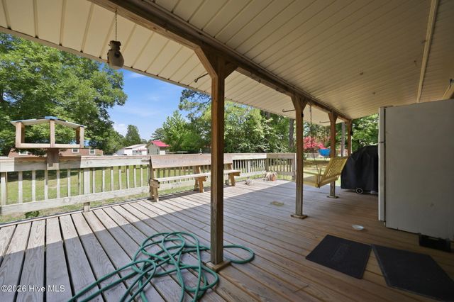 1156 S Asbury Church Road, Washington, NC 27889