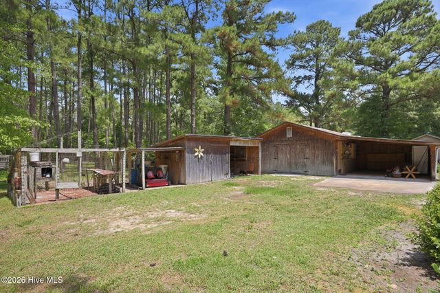 1156 S Asbury Church Road, Washington, NC 27889