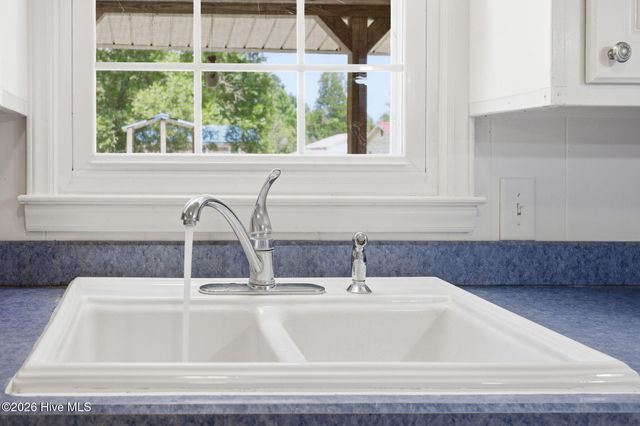 1156 S Asbury Church Road, Washington, NC 27889