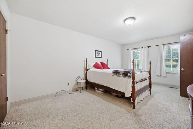 1156 S Asbury Church Road, Washington, NC 27889