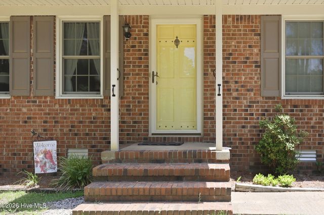 1156 S Asbury Church Road, Washington, NC 27889