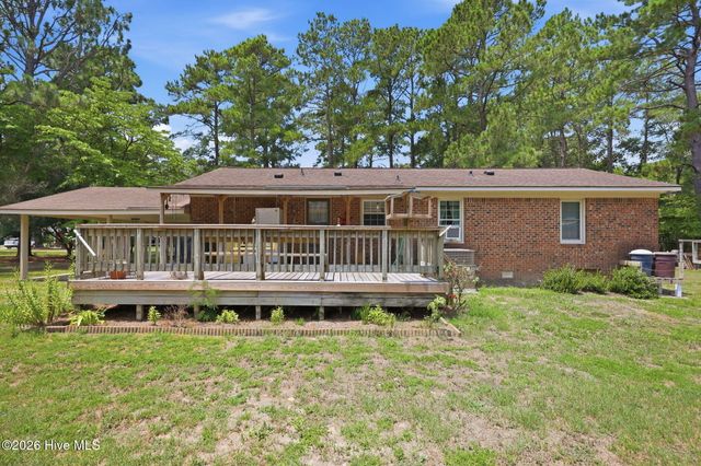 1156 S Asbury Church Road, Washington, NC 27889