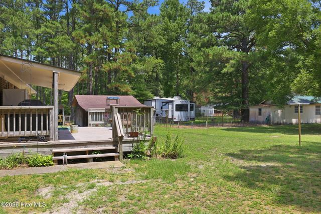 1156 S Asbury Church Road, Washington, NC 27889