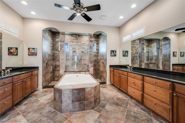 11906 Heather Woods CT, Naples, FL 34120