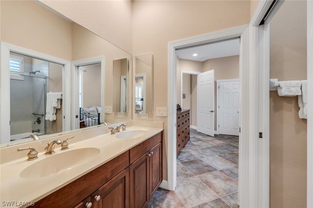 11906 Heather Woods CT, Naples, FL 34120