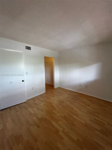 7451 NW 16th Street 304, Plantation, FL 33313