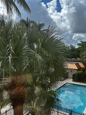 7451 NW 16th Street 304, Plantation, FL 33313