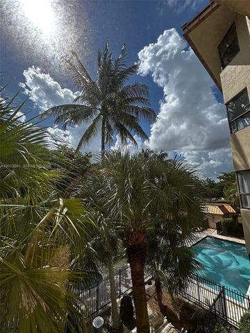 7451 NW 16th Street 304, Plantation, FL 33313