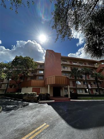 7451 NW 16th Street 304, Plantation, FL 33313