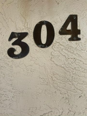 7451 NW 16th Street 304, Plantation, FL 33313