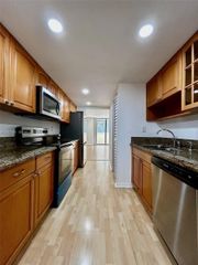 7451 NW 16th Street 304, Plantation, FL 33313