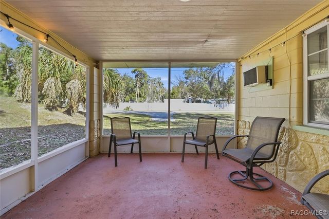 10170 W Yulee Drive, Homosassa, FL 34448