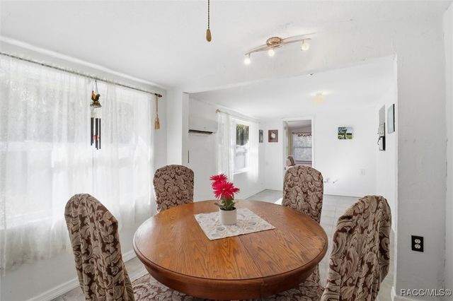 10170 W Yulee Drive, Homosassa, FL 34448