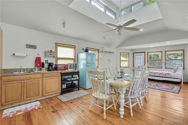 10170 W Yulee Drive, Homosassa, FL 34448