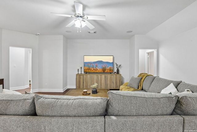 8311 Copperglen, Converse, TX 78109