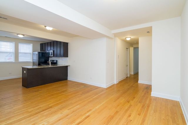 2035 W Arthur Avenue 3W, Chicago, IL 60645