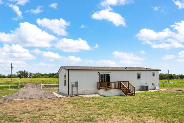 709 Alfonso Dr, Corsicana, TX 75110
