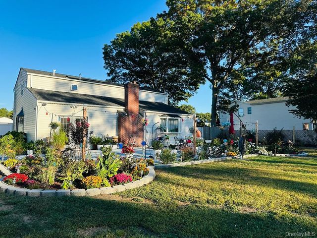 18 William Street, Brookhaven, NY 11727