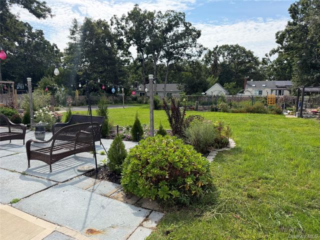 18 William Street, Brookhaven, NY 11727