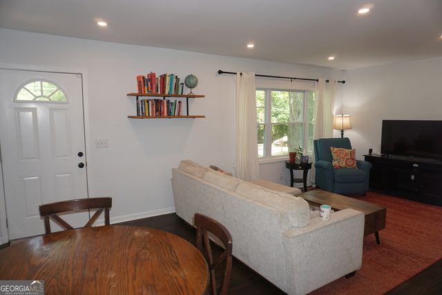 2163 Lilac Lane, Decatur, GA 30032