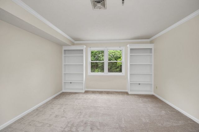 59 Mill St 301, Dracut, MA 01826
