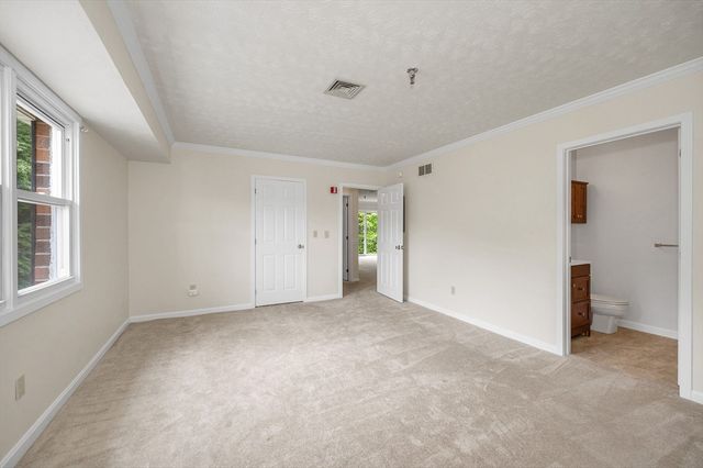 59 Mill St 301, Dracut, MA 01826