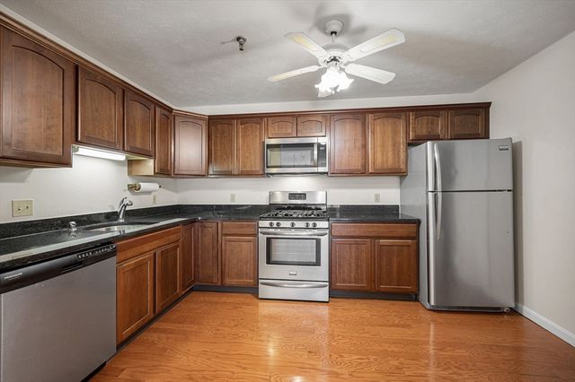59 Mill St 301, Dracut, MA 01826