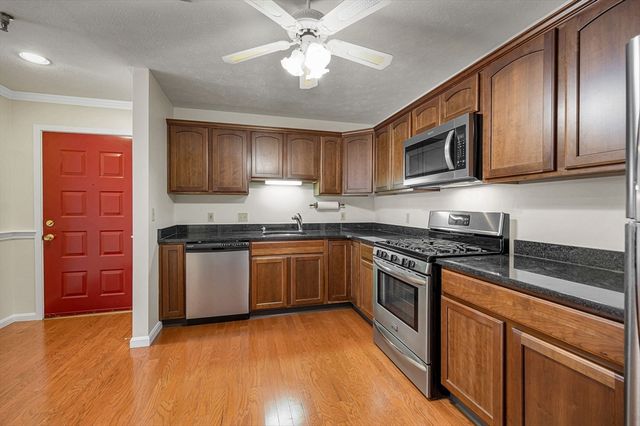 59 Mill St 301, Dracut, MA 01826