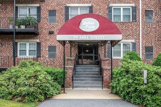 59 Mill St 301, Dracut, MA 01826
