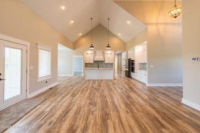 4920 Sycamore Run Dr, La Grange, KY 40031