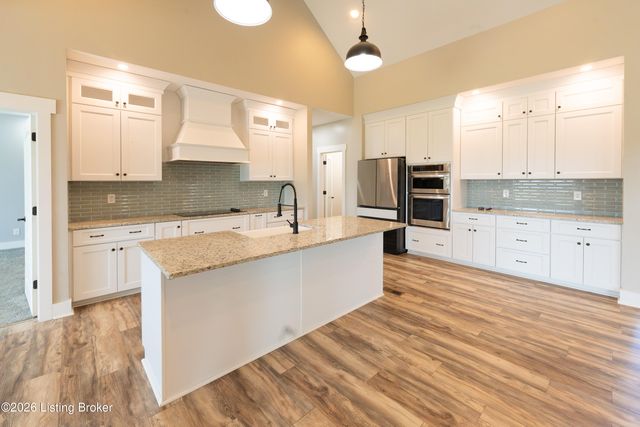 4920 Sycamore Run Dr, La Grange, KY 40031