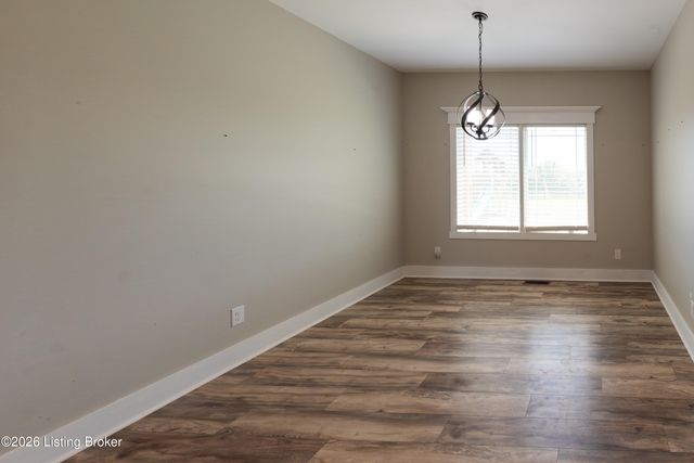 4920 Sycamore Run Dr, La Grange, KY 40031
