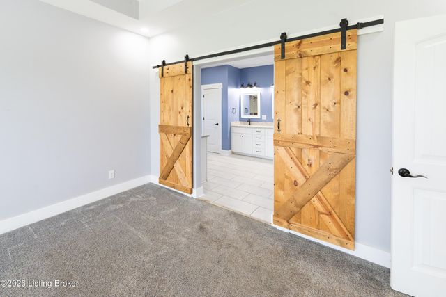 4920 Sycamore Run Dr, La Grange, KY 40031