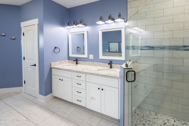 4920 Sycamore Run Dr, La Grange, KY 40031