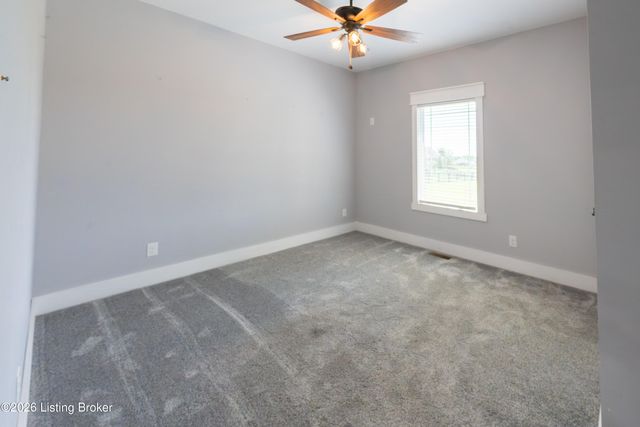 4920 Sycamore Run Dr, La Grange, KY 40031