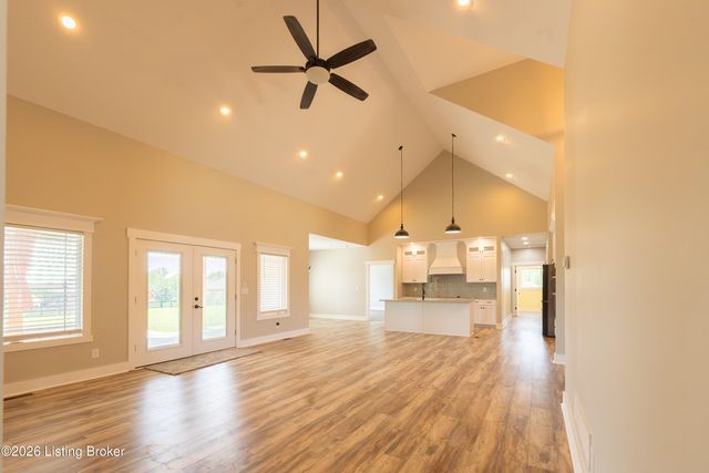 4920 Sycamore Run Dr, La Grange, KY 40031