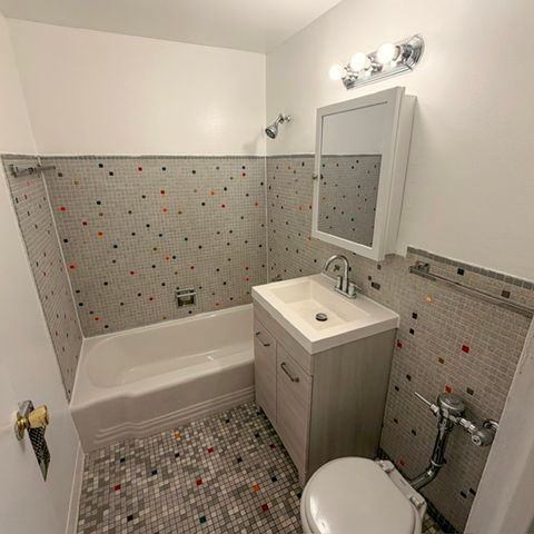 7337 S South Shore Drive 1420, Chicago, IL 60649