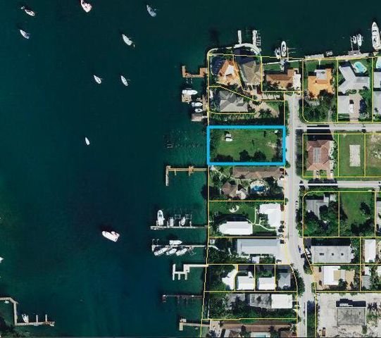 2715 Lake Drive, Riviera Beach, FL 33404
