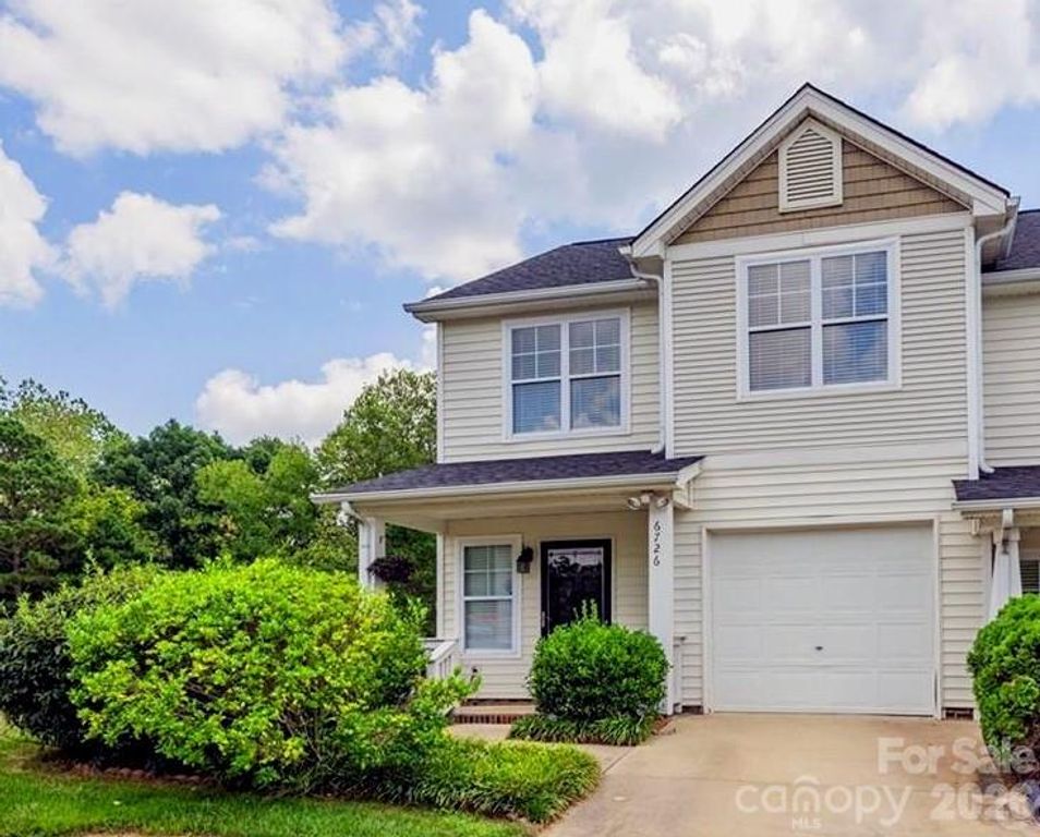 6726 Vlosi Drive, Charlotte, NC 28226