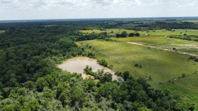1966 Hluchan Road, Sealy, TX 77474