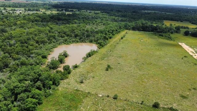 1966 Hluchan Road, Sealy, TX 77474