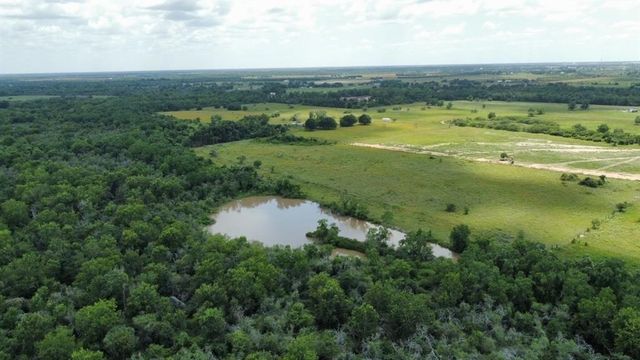 1966 Hluchan Road, Sealy, TX 77474